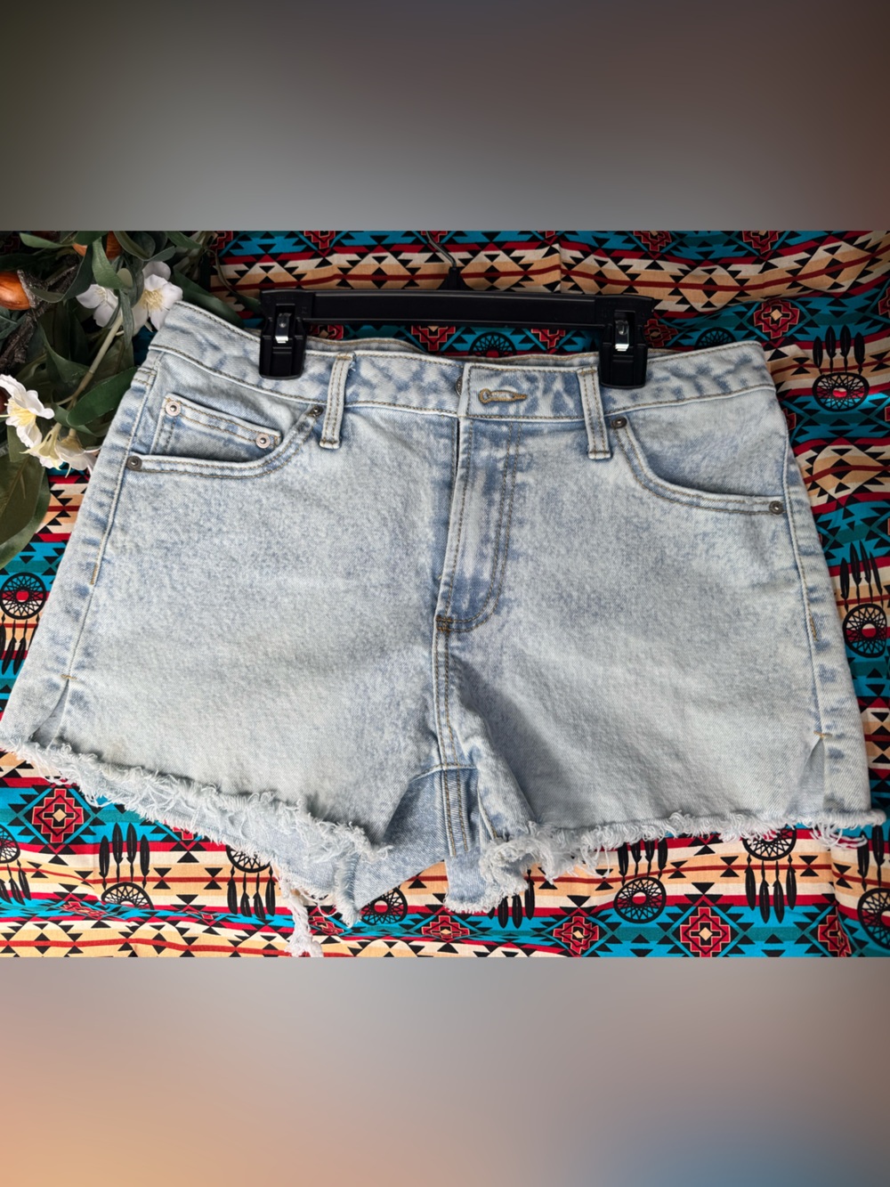 No Boundaries Light Blue Distressed Frayed Hem Jean Shorts